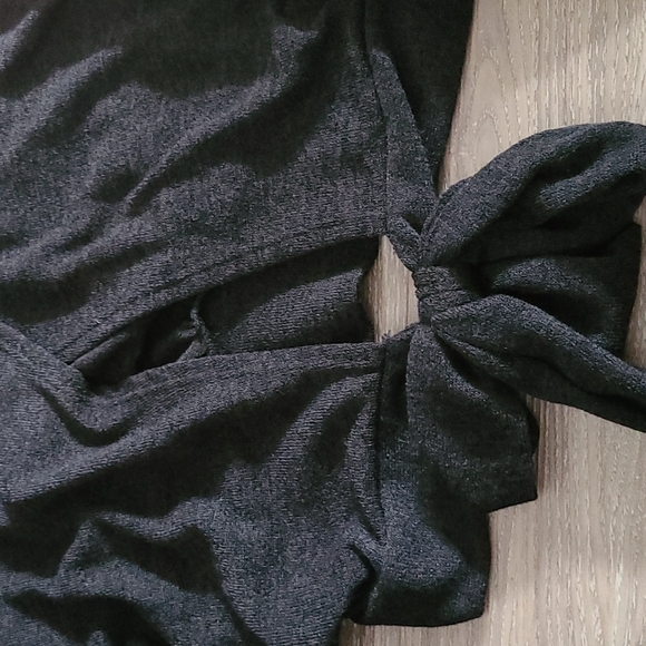 Papermoon long sleeve crop top - Picture 2 of 2